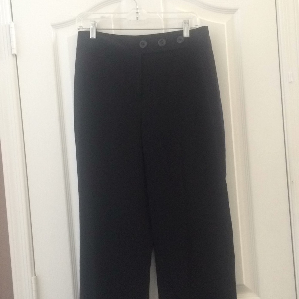 FINAL MARKDOWN Ladies Larry Levine slacks 10